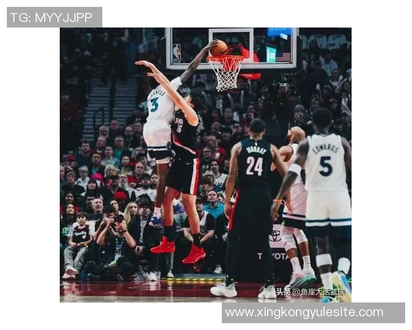 爱德华兹精准传球助攻戈贝尔轻松扣篮破包夹防守 爱德华兹精准传球助攻戈贝尔轻松扣篮破包夹防守