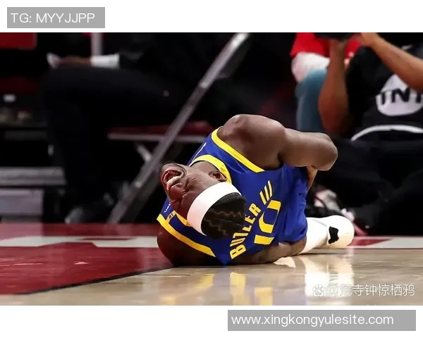 科尔透露巴特勒因脚踝扭伤缺席训练对湖人比赛出战存疑